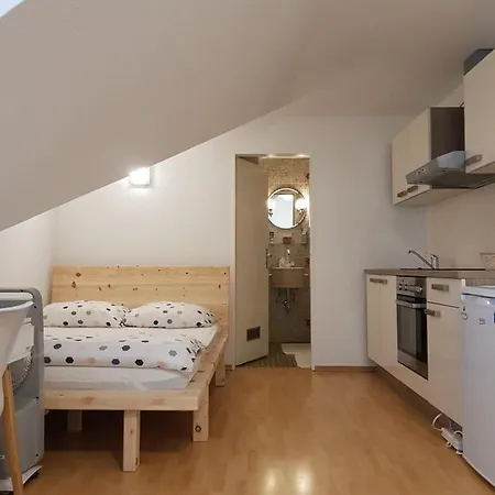 Sonniges Dach-ferienzimmer Apartmán Lindau